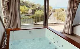 Agri Suite With Jacuzzi - La Bilaia